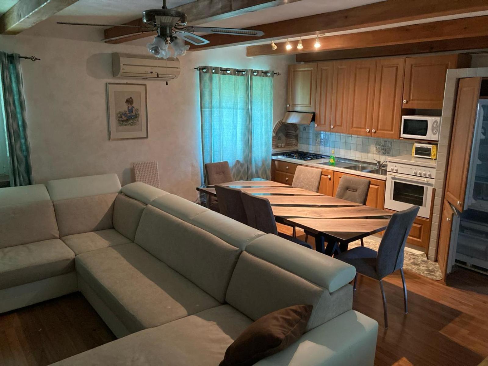 Villa Kortina Bašanija Екстериор снимка