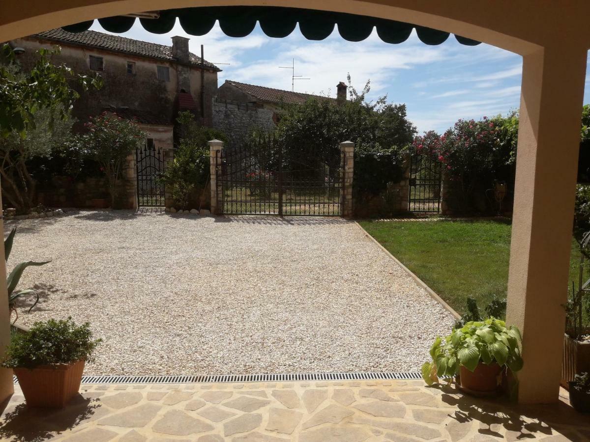 Villa Kortina Bašanija Екстериор снимка